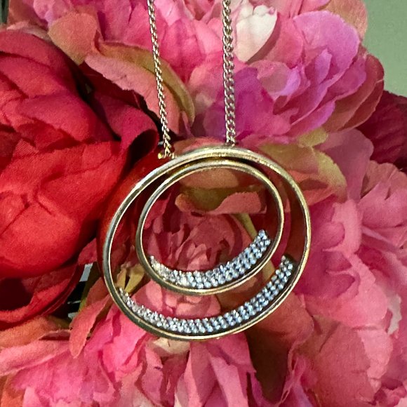 Long Gold Necklace with Double Circles with Internal Sparkle - Picture 1 of 3